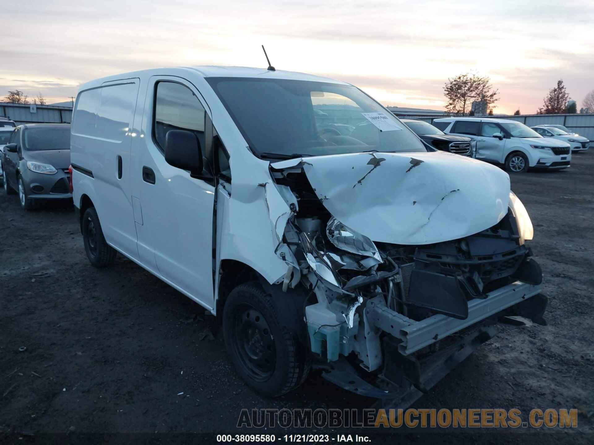 3N6CM0KN3KK702994 NISSAN NV200 2019