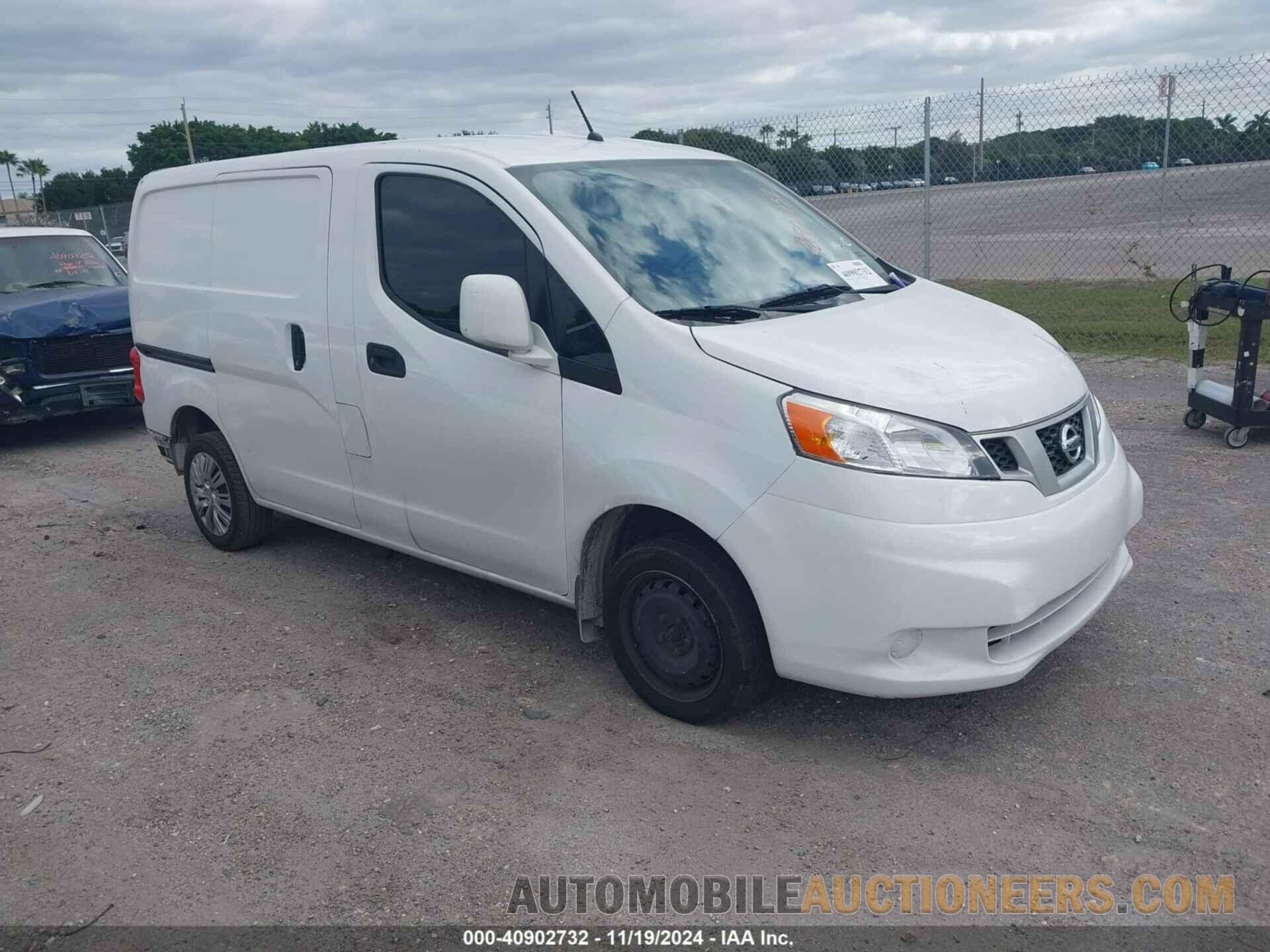 3N6CM0KN5HK715285 NISSAN NV200 2017