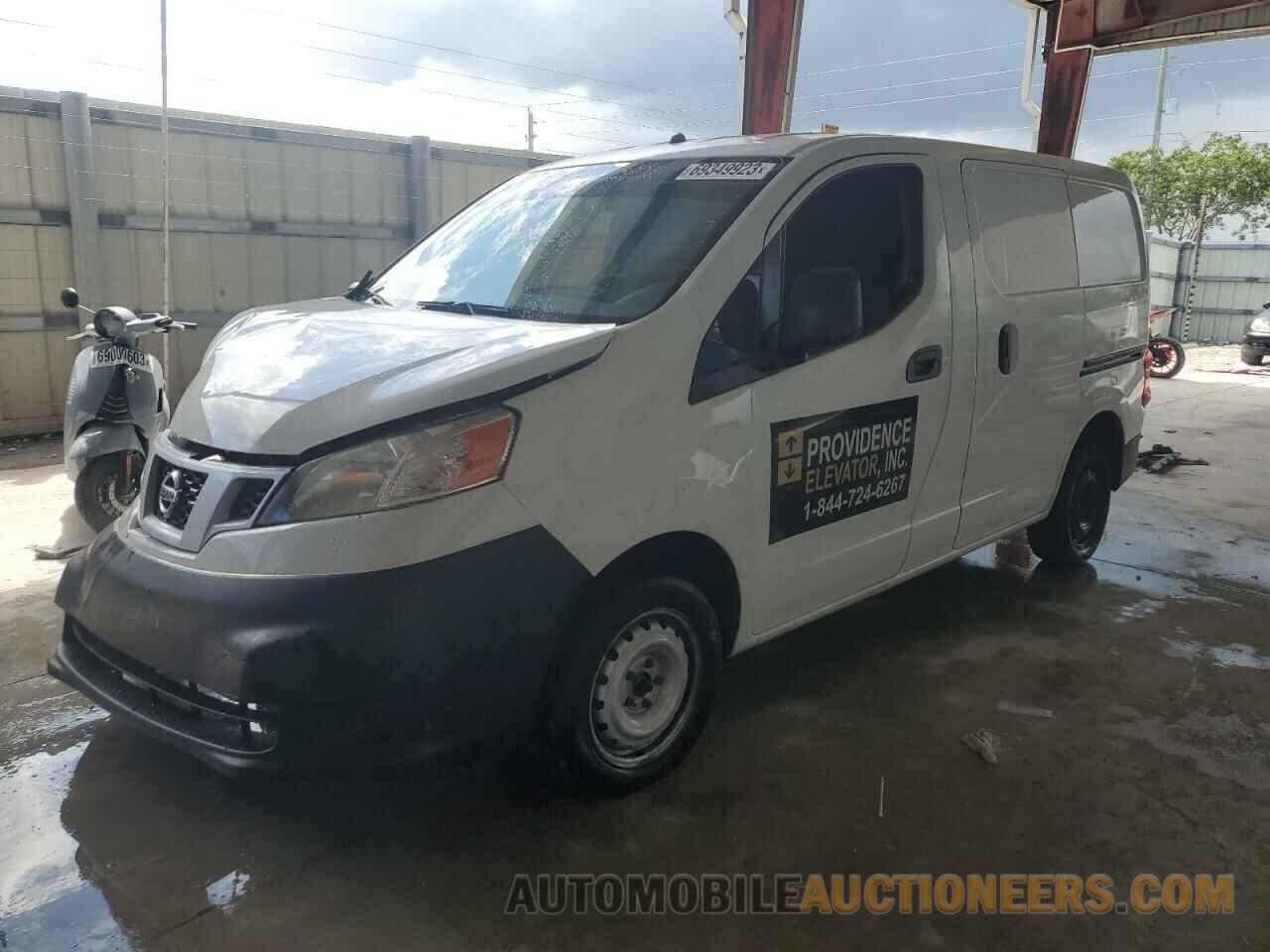 3N6CM0KN6JK690760 NISSAN NV 2018