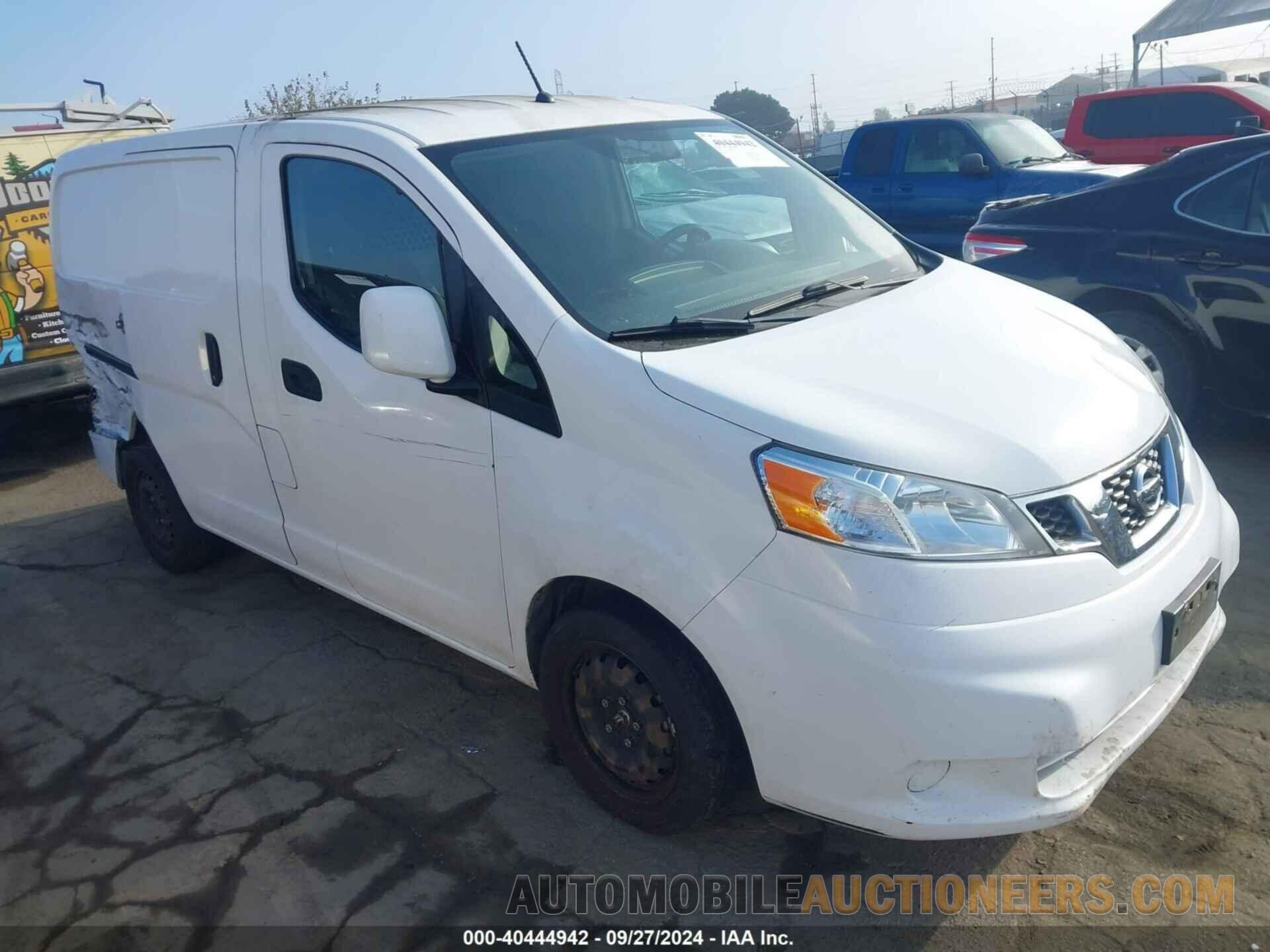 3N6CM0KN7HK712386 NISSAN NV200 2017