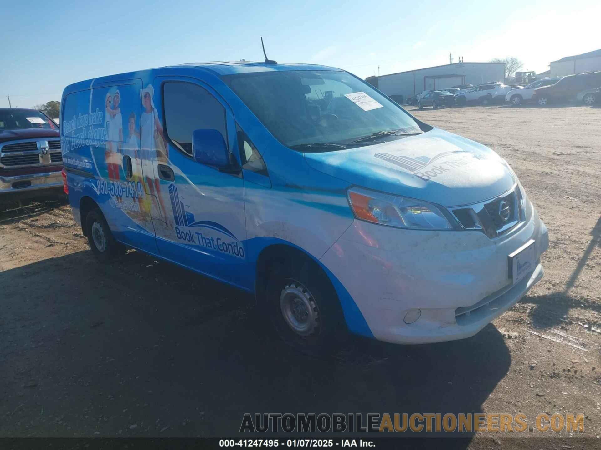 3N6CM0KNXEK697586 NISSAN NV200 2014