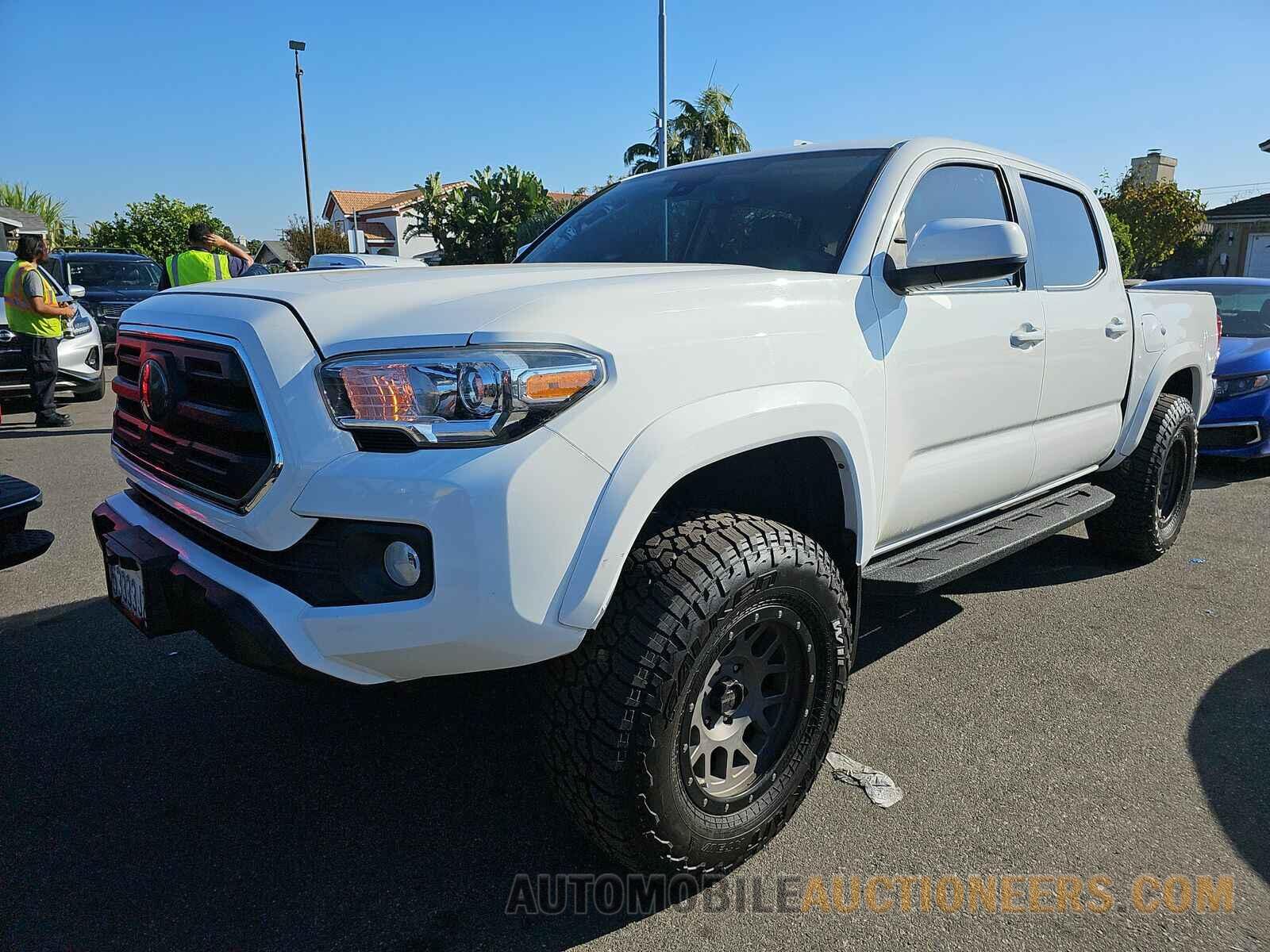 3TMAZ5CN0JM055643 Toyota Tacoma 2018