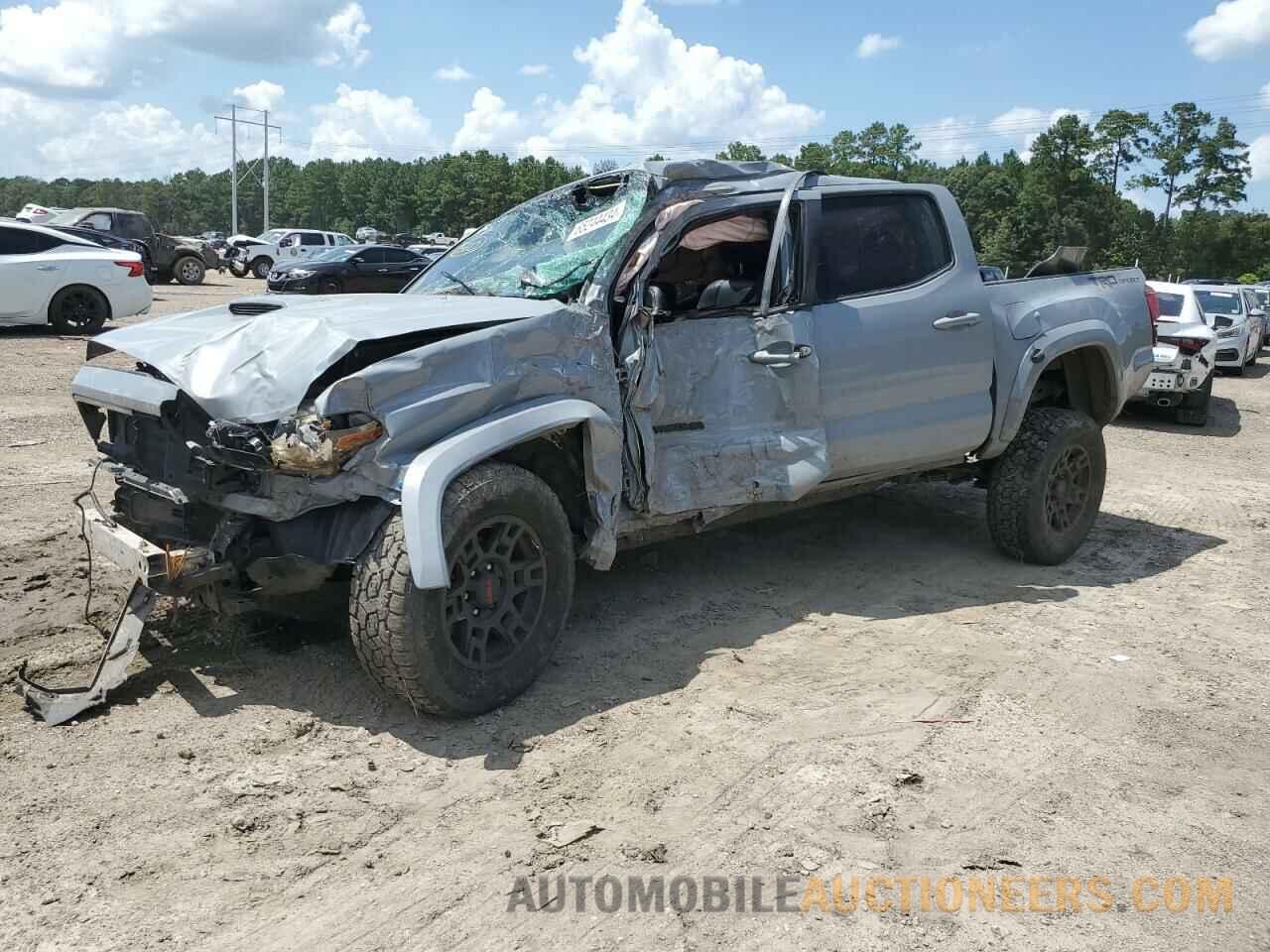 3TMAZ5CN5JM076228 TOYOTA TACOMA 2018