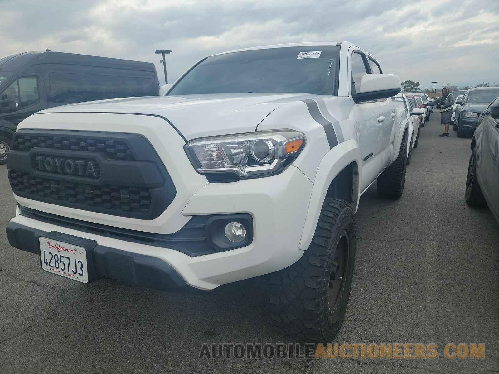 3TMAZ5CN7JM068566 Toyota Tacoma 2018