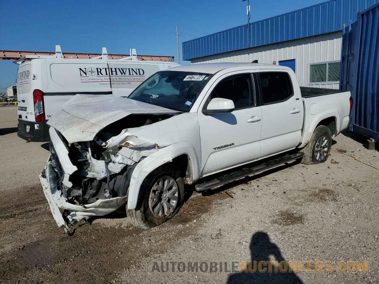 3TMAZ5CN8JM066017 TOYOTA TACOMA 2018