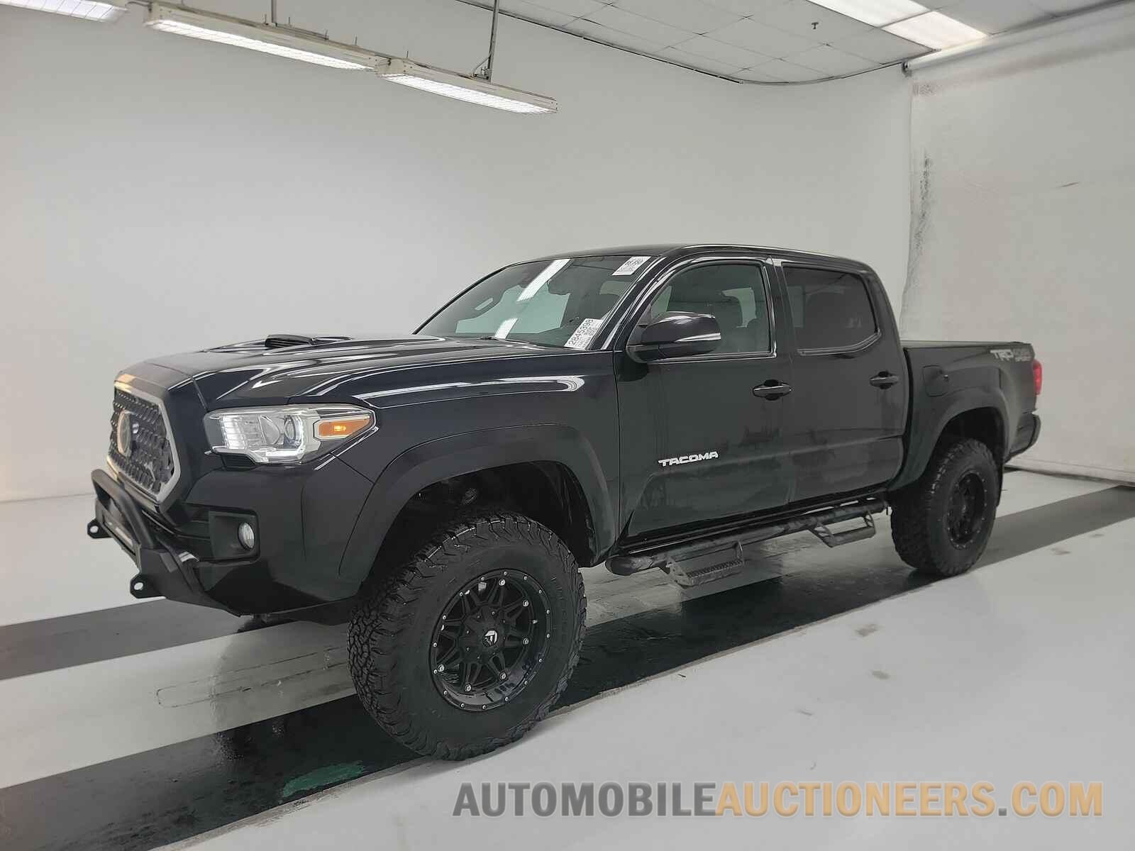 3TMCZ5AN1JM139708 Toyota Tacoma 2018