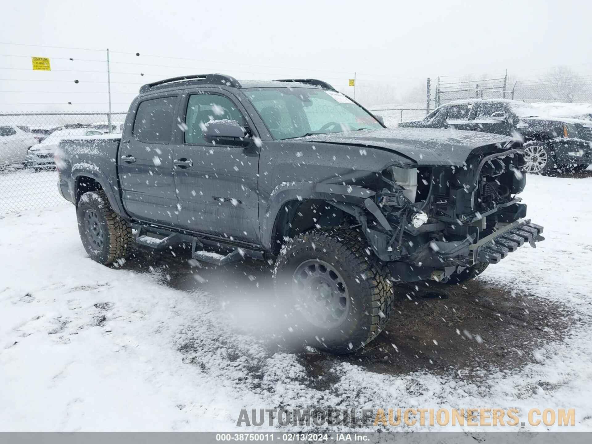 3TMCZ5AN1JM182655 TOYOTA TACOMA 2018