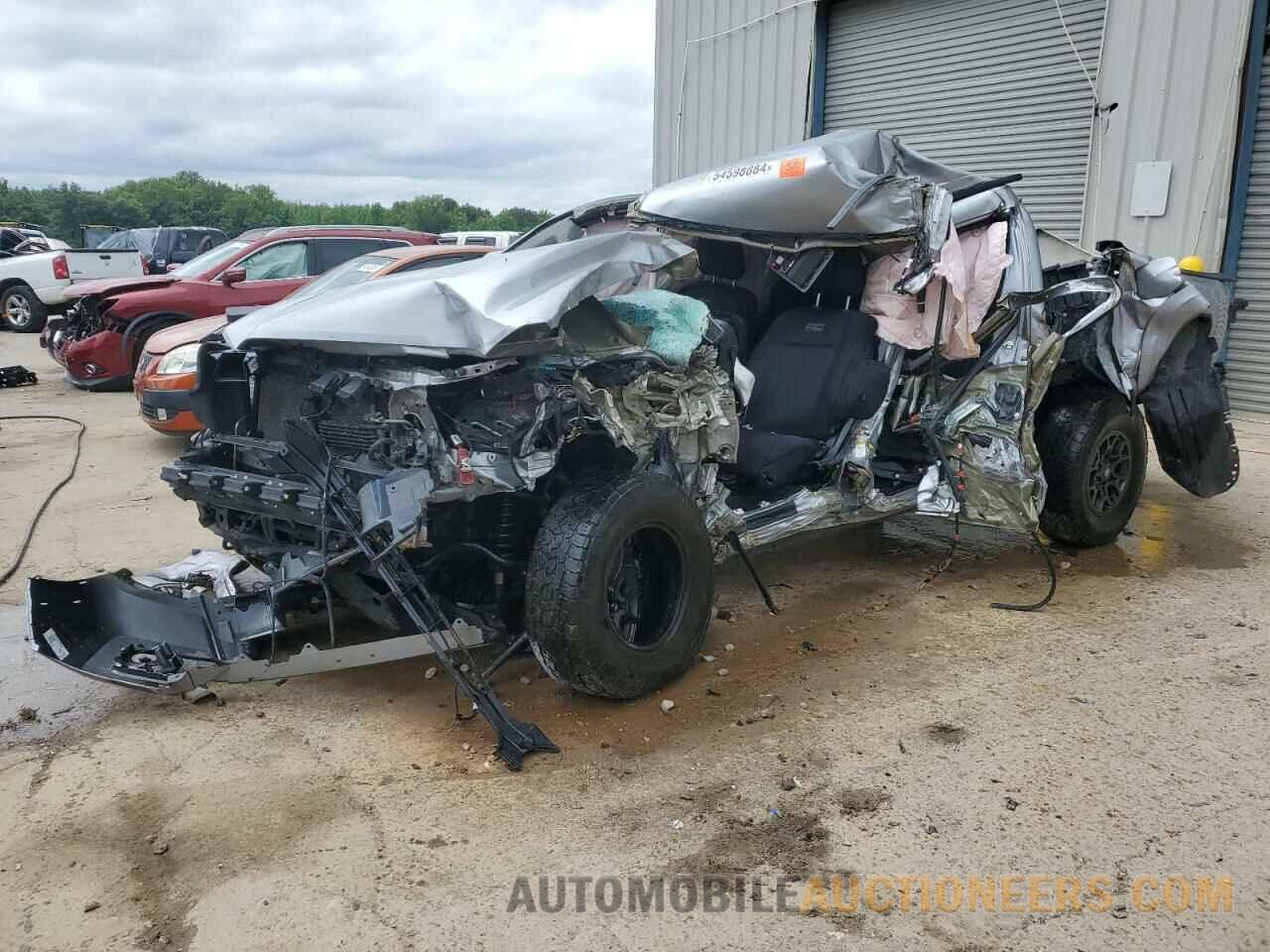 3TMCZ5AN2HM118621 TOYOTA TACOMA 2017