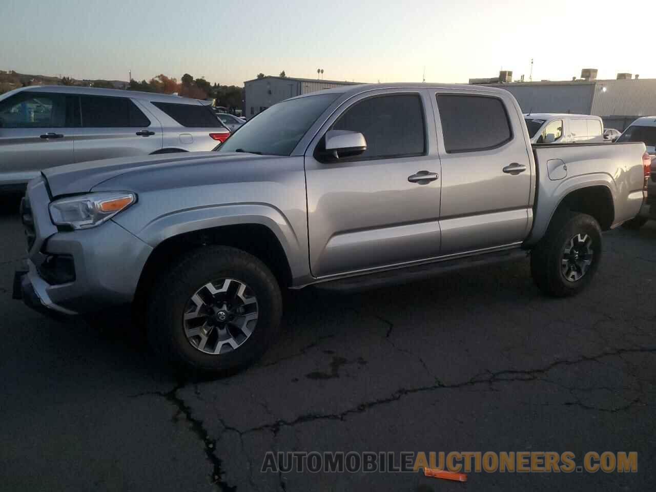 3TMCZ5AN5JM138156 TOYOTA TACOMA 2018