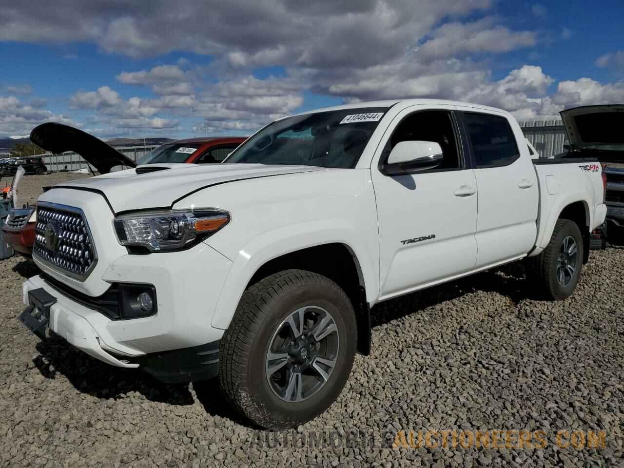 3TMCZ5AN5JM188071 TOYOTA TACOMA 2018