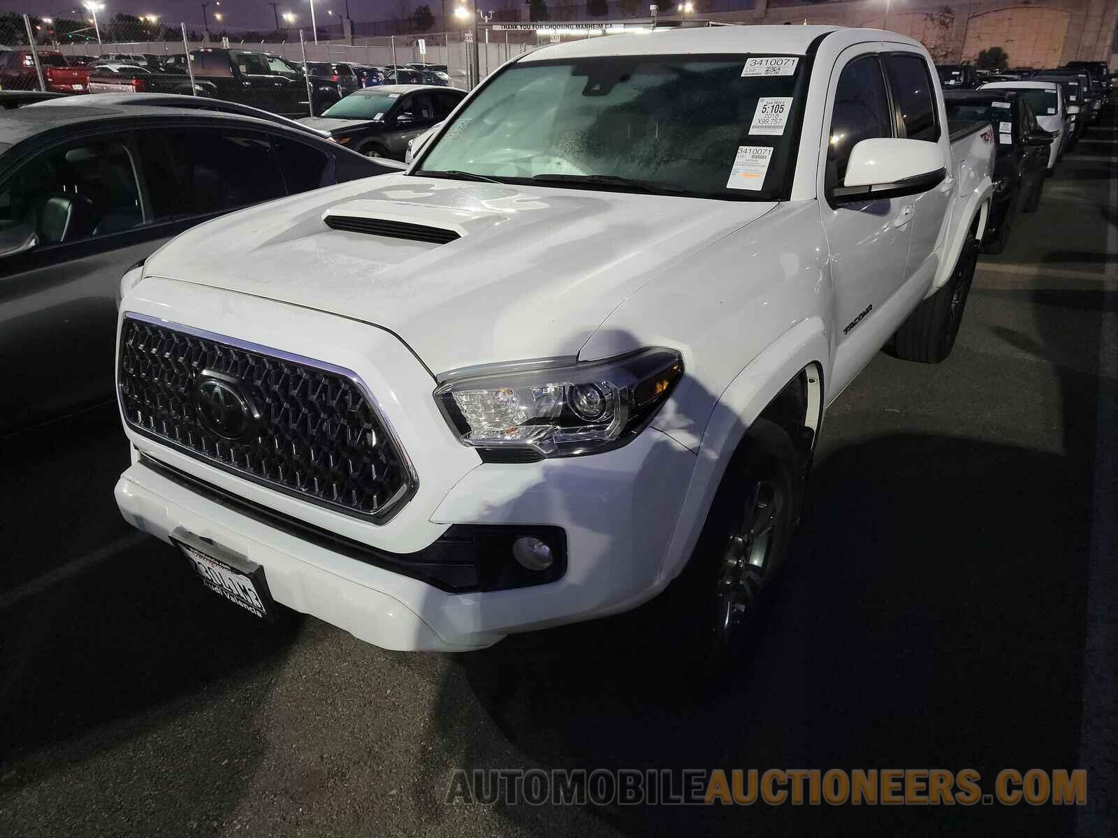 3TMCZ5AN8JM122582 Toyota Tacoma 2018