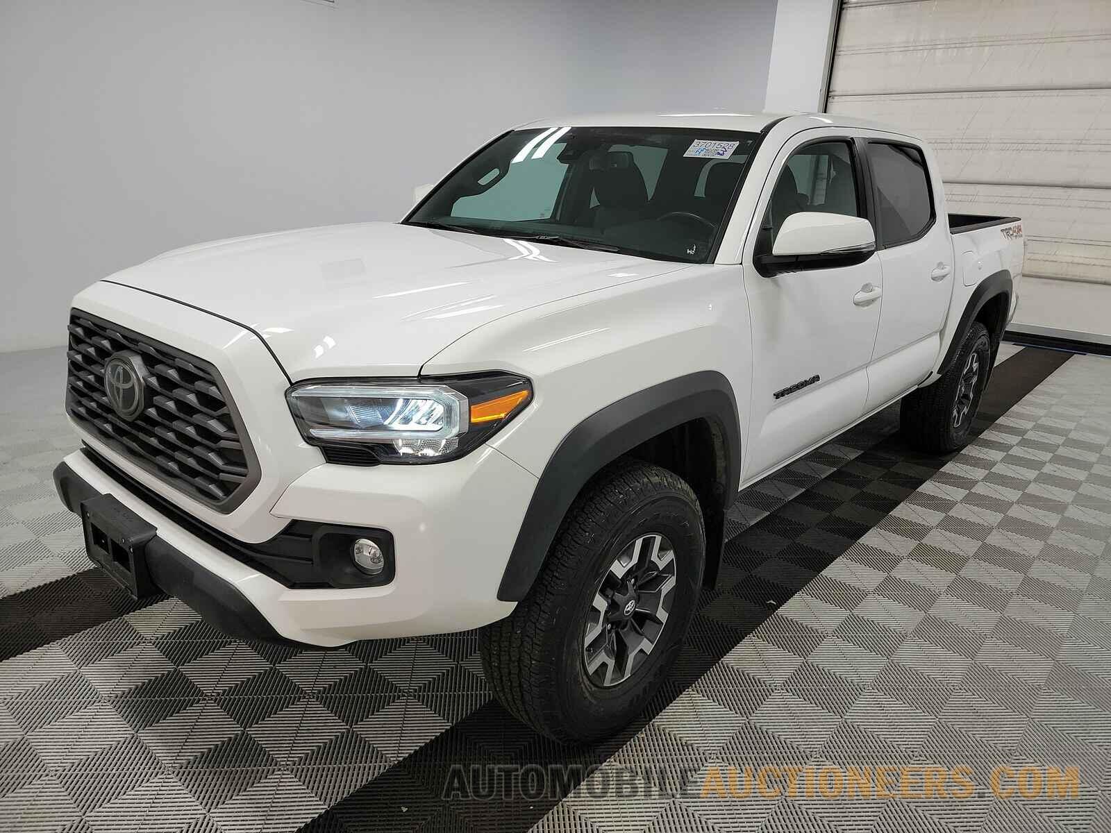 3TMCZ5AN8MM423518 Toyota Tacoma 2021