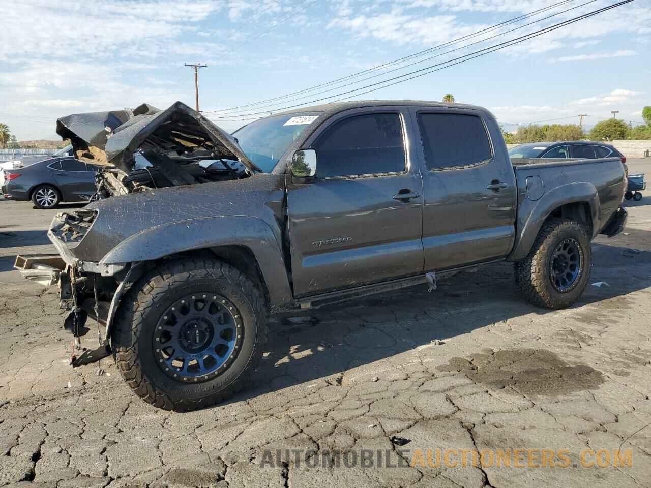 3TMJU4GN3FM192912 TOYOTA TACOMA 2015