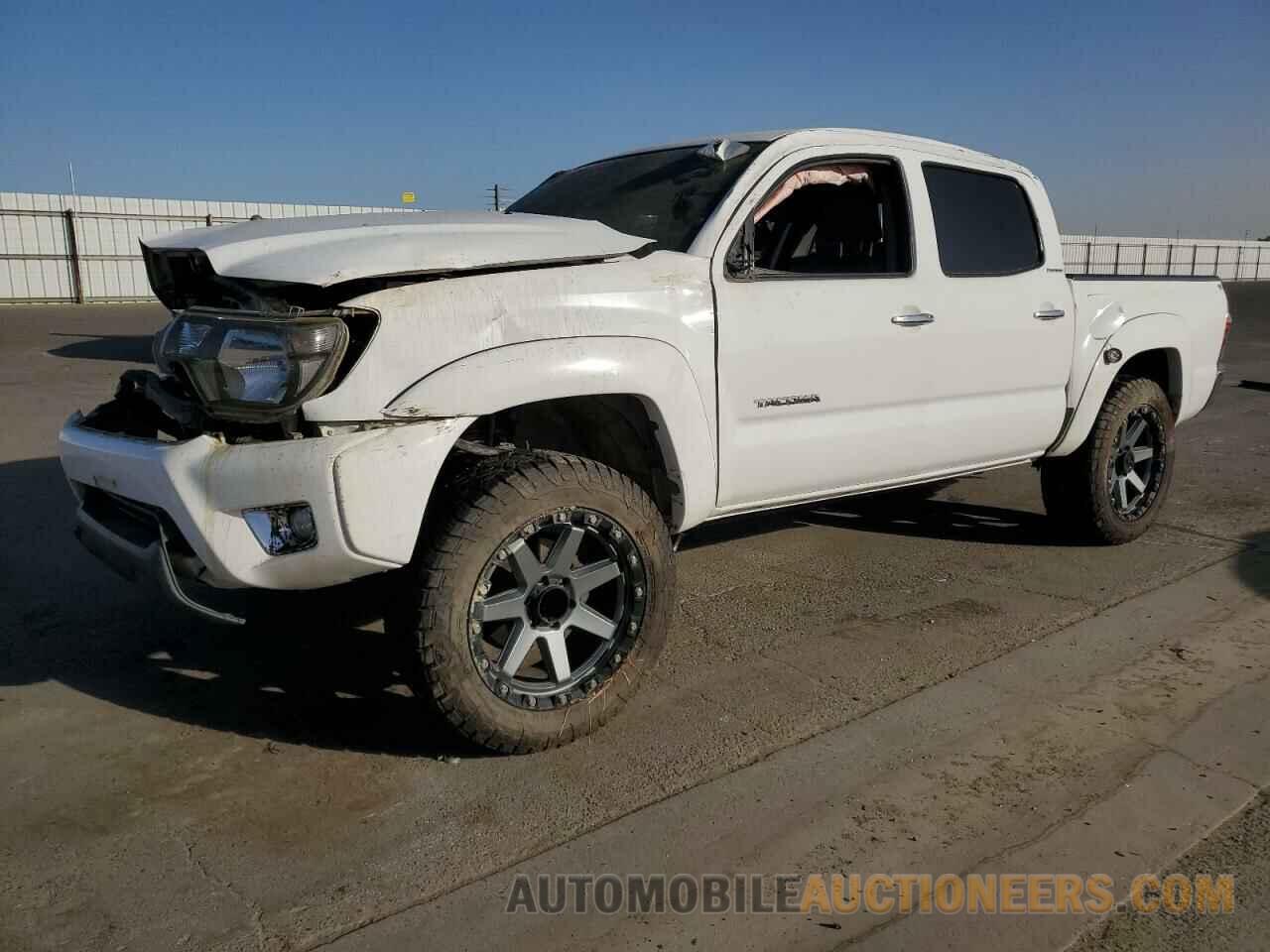 3TMJU4GN4FM183247 TOYOTA TACOMA 2015