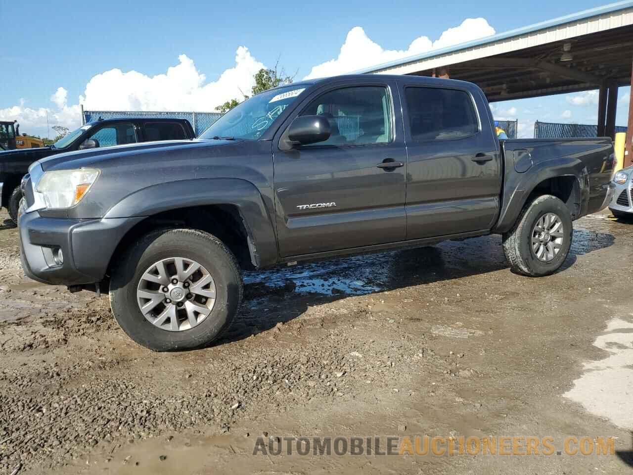 3TMJU4GN5FM180969 TOYOTA TACOMA 2015