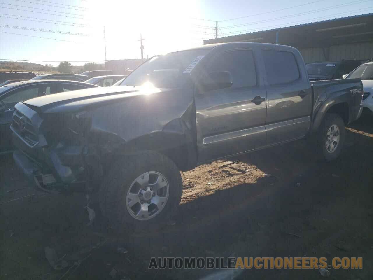 3TMJU4GN6FM189275 TOYOTA TACOMA 2015