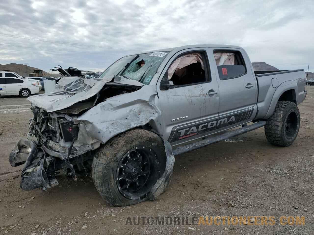 3TMKU4HN0FM046776 TOYOTA TACOMA 2015