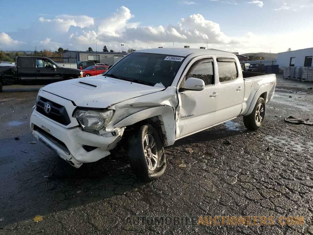 3TMKU4HN5FM044876 TOYOTA TACOMA 2015