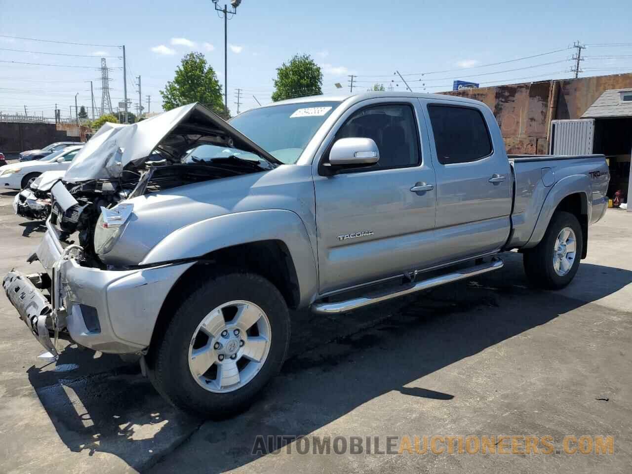 3TMKU4HNXFM046090 TOYOTA TACOMA 2015