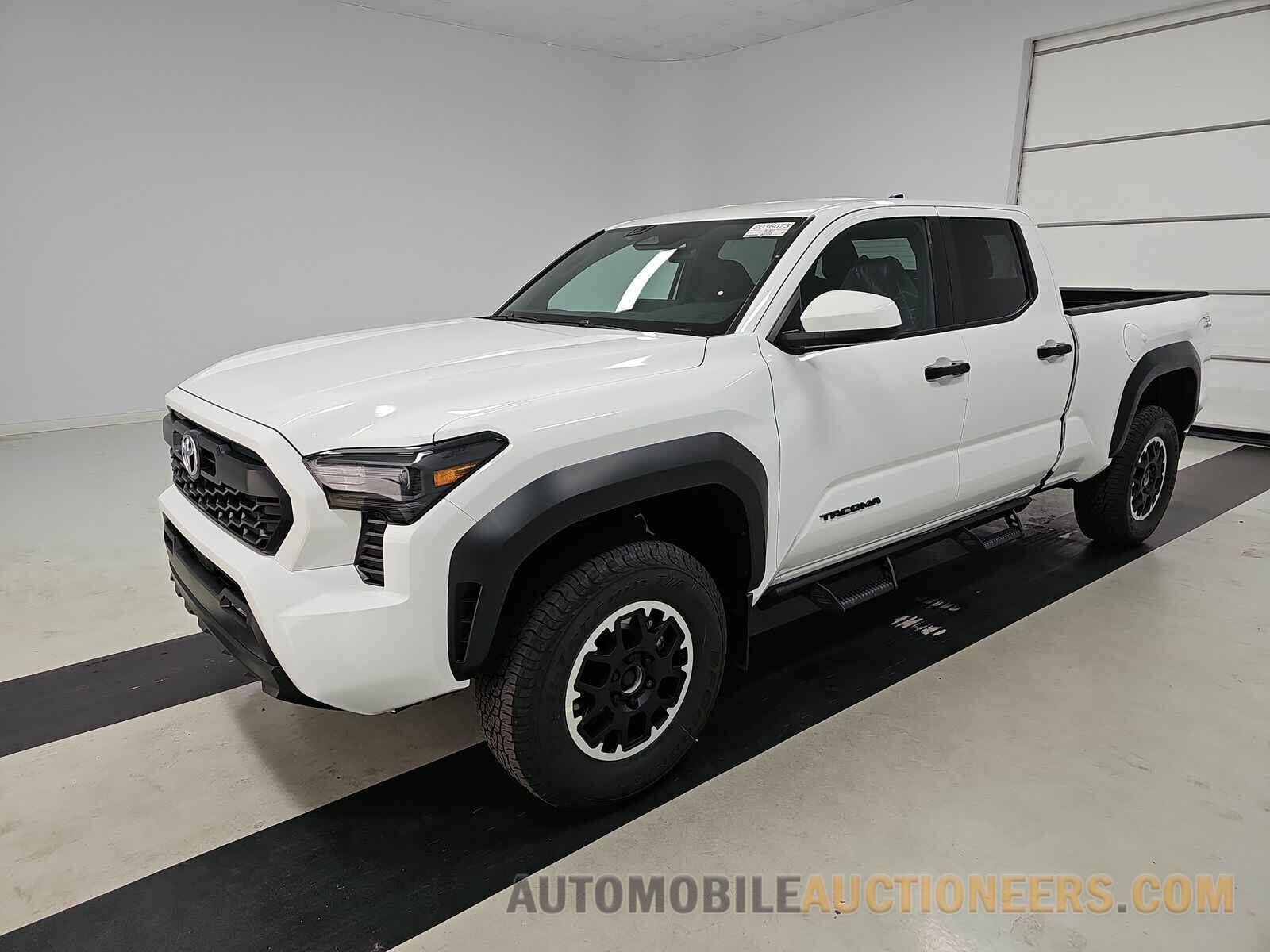 3TMLB5JN6RM032010 Toyota Tacoma 2024