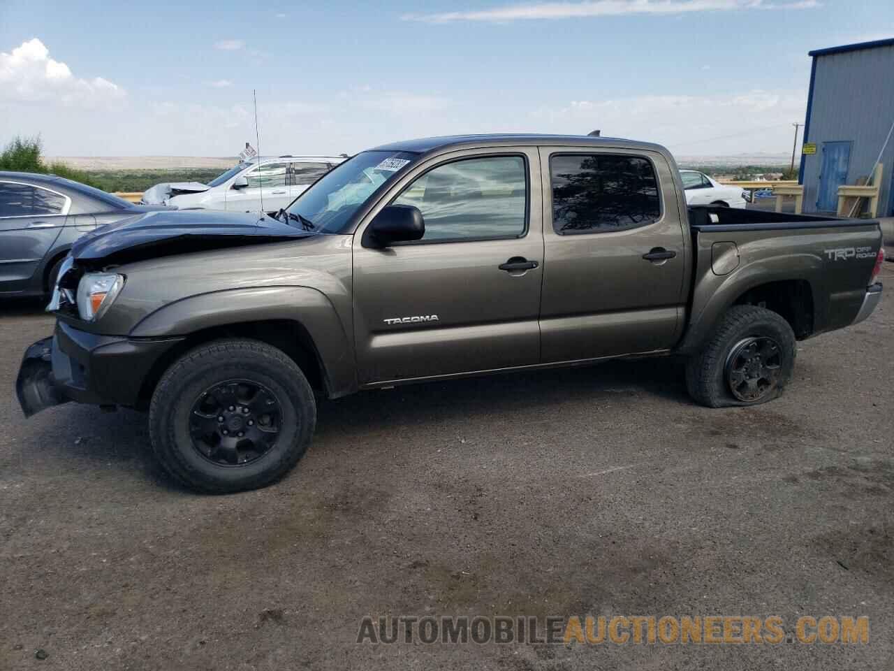 3TMLU4EN0FM189624 TOYOTA TACOMA 2015