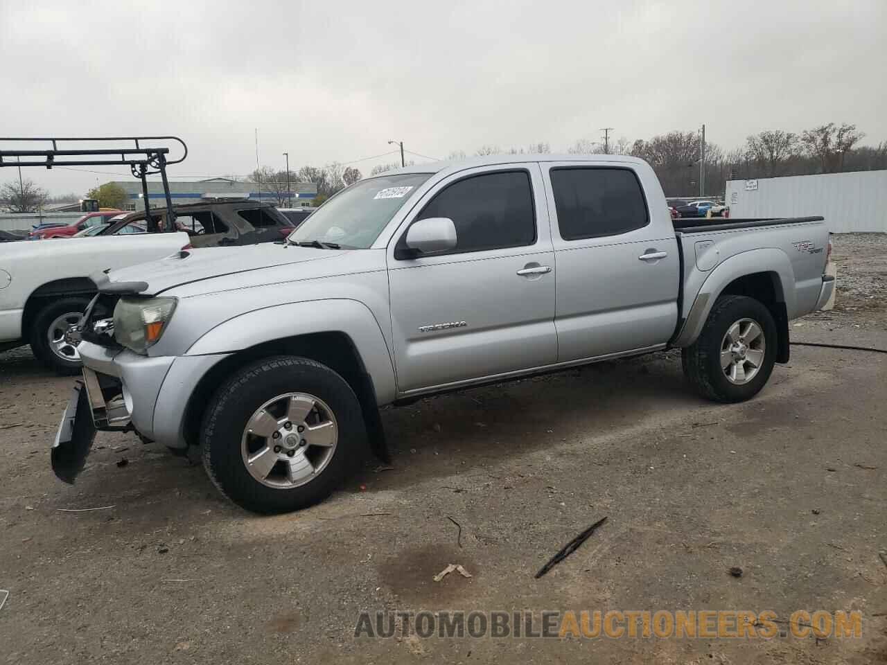 3TMLU4EN1BM070586 TOYOTA TACOMA 2011