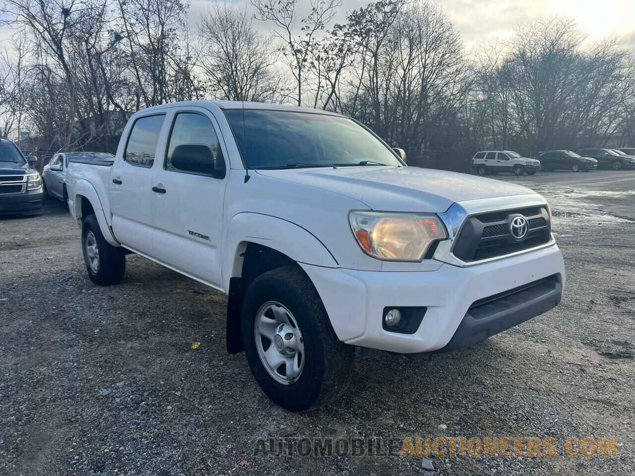 3TMLU4EN1DM119952 TOYOTA TACOMA 2013