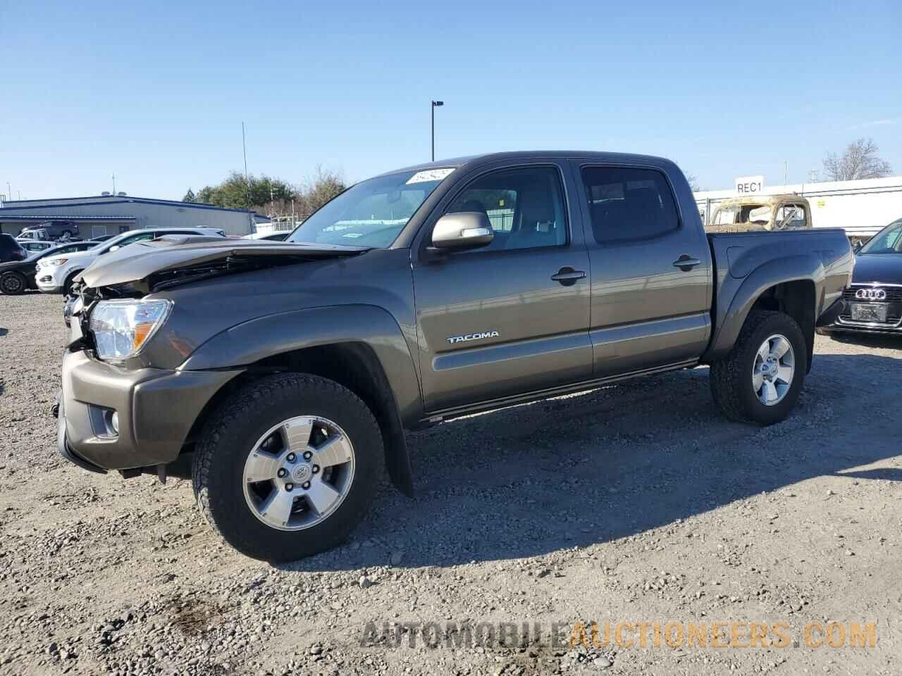 3TMLU4EN1FM171729 TOYOTA TACOMA 2015