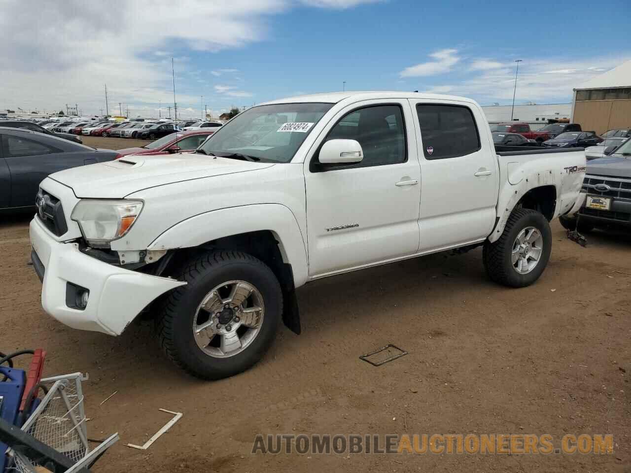 3TMLU4EN4FM172633 TOYOTA TACOMA 2015