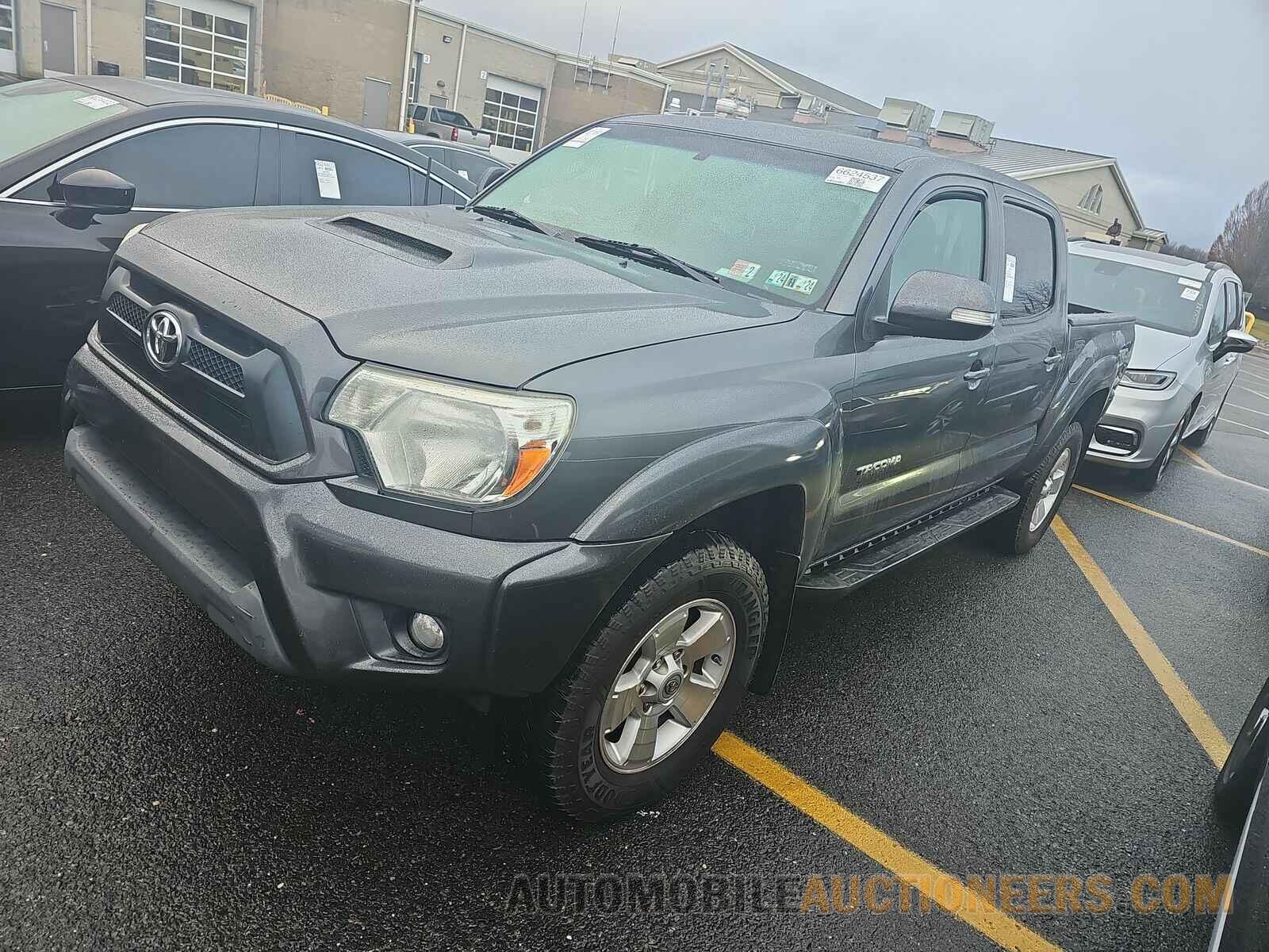 3TMLU4EN4FM180389 Toyota Tacoma 2015