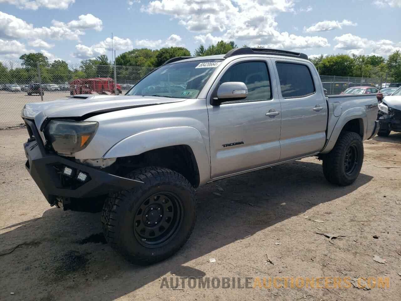 3TMLU4EN5FM178103 TOYOTA TACOMA 2015