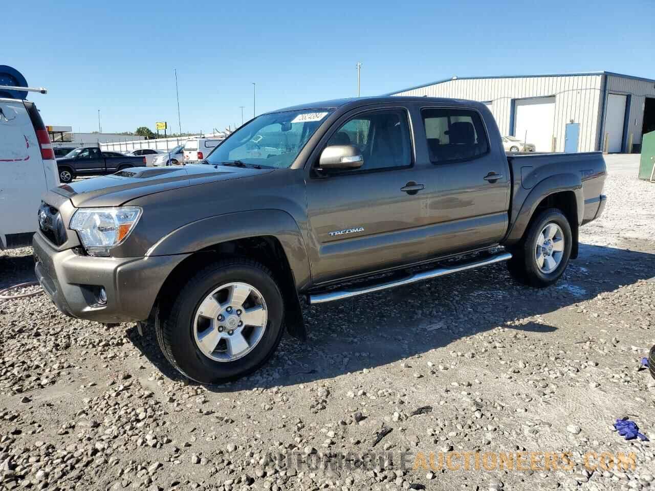 3TMLU4EN5FM180482 TOYOTA TACOMA 2015