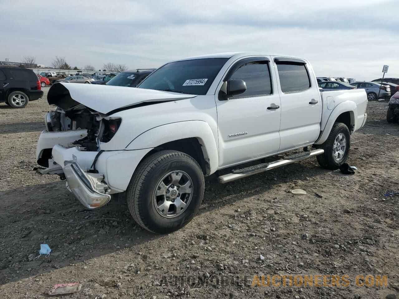 3TMLU4EN5FM192762 TOYOTA TACOMA 2015