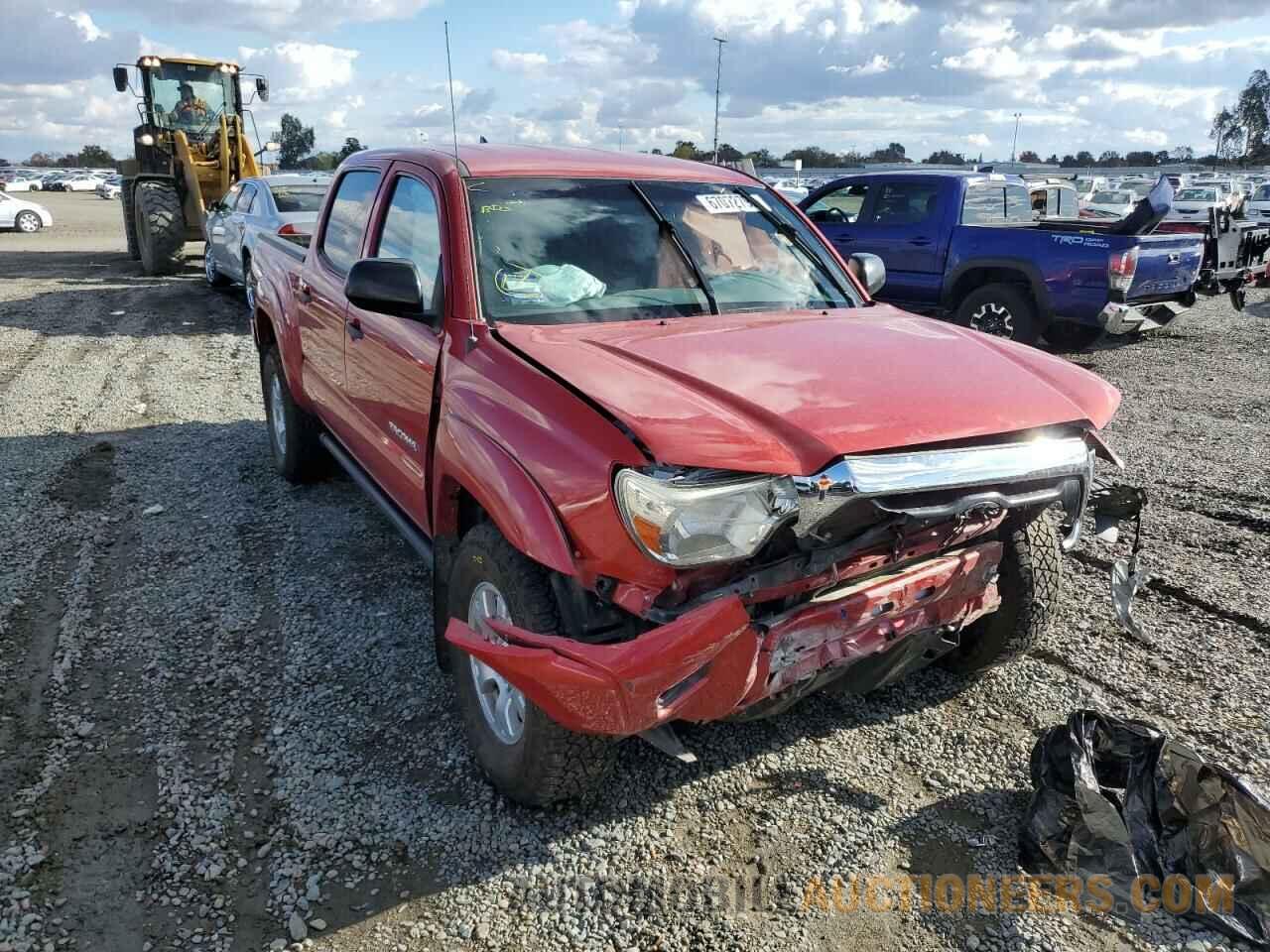 3TMLU4EN6FM177042 TOYOTA TACOMA 2015