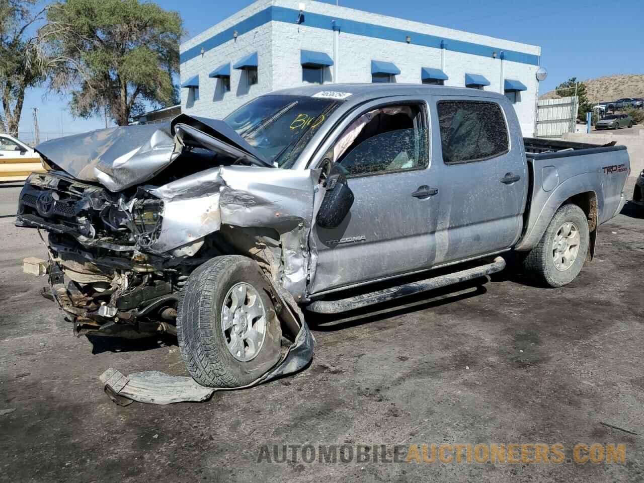 3TMLU4EN7FM171489 TOYOTA TACOMA 2015