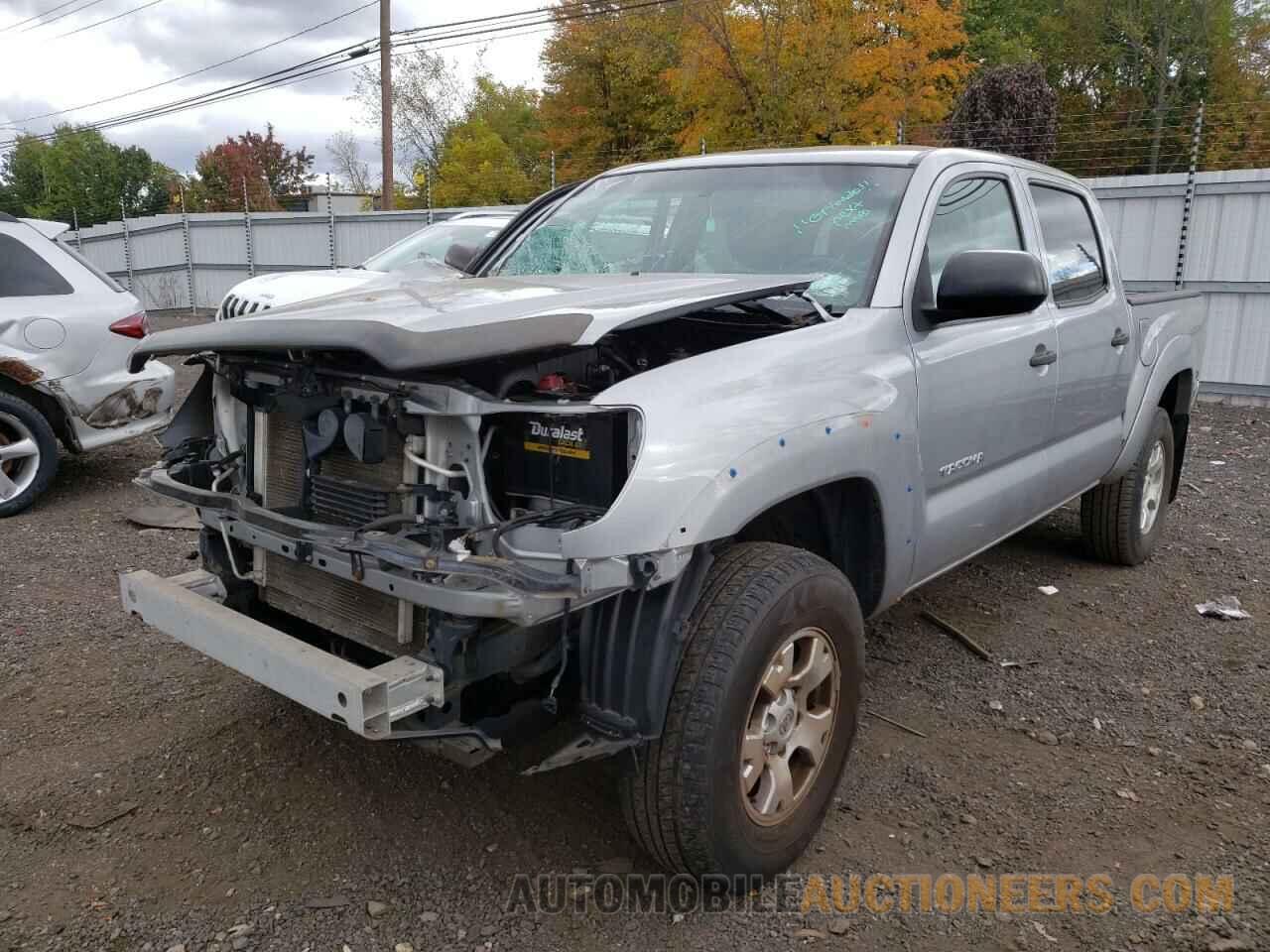 3TMLU4EN7FM175042 TOYOTA TACOMA 2015