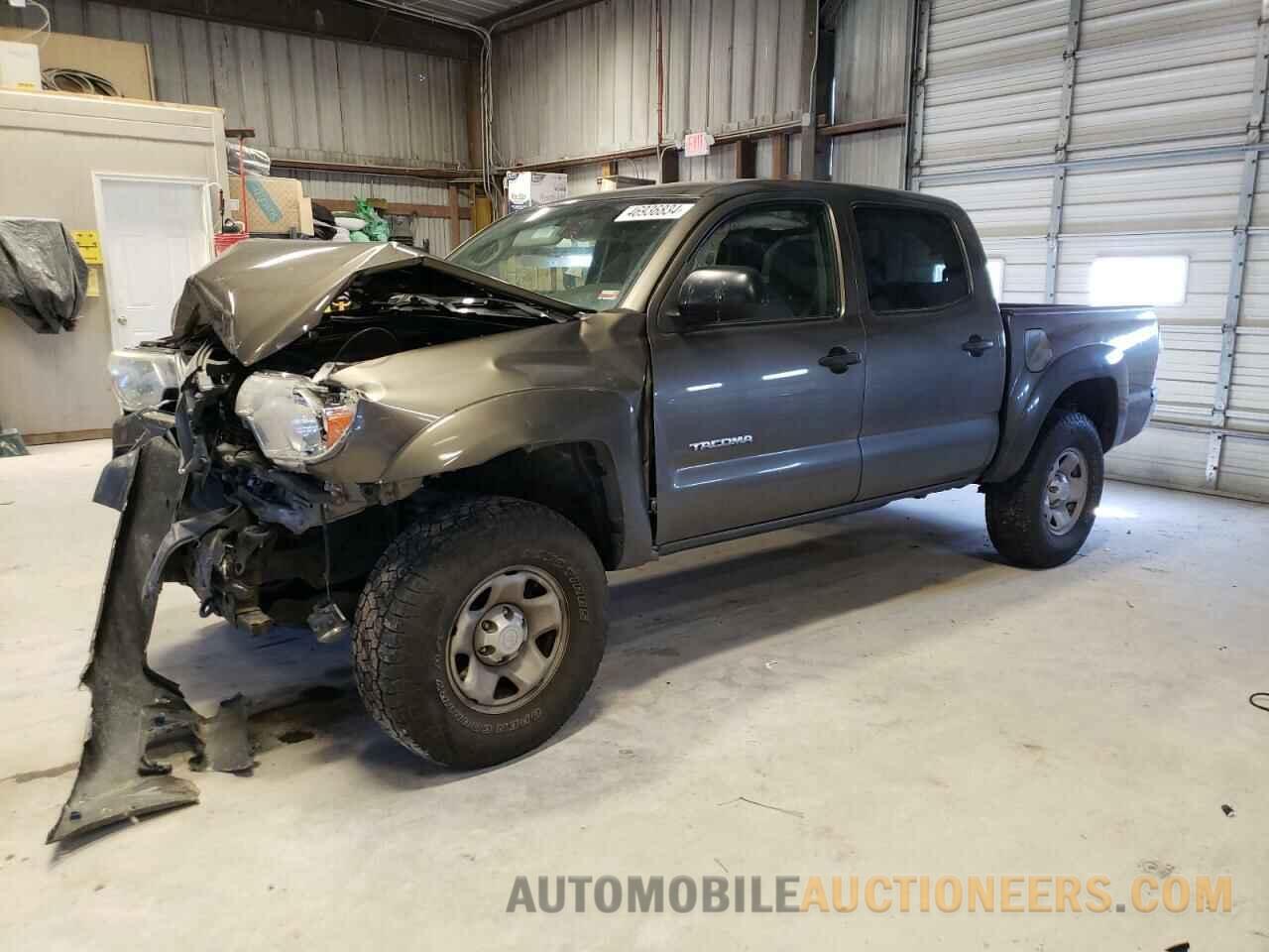 3TMLU4EN7FM184517 TOYOTA TACOMA 2015