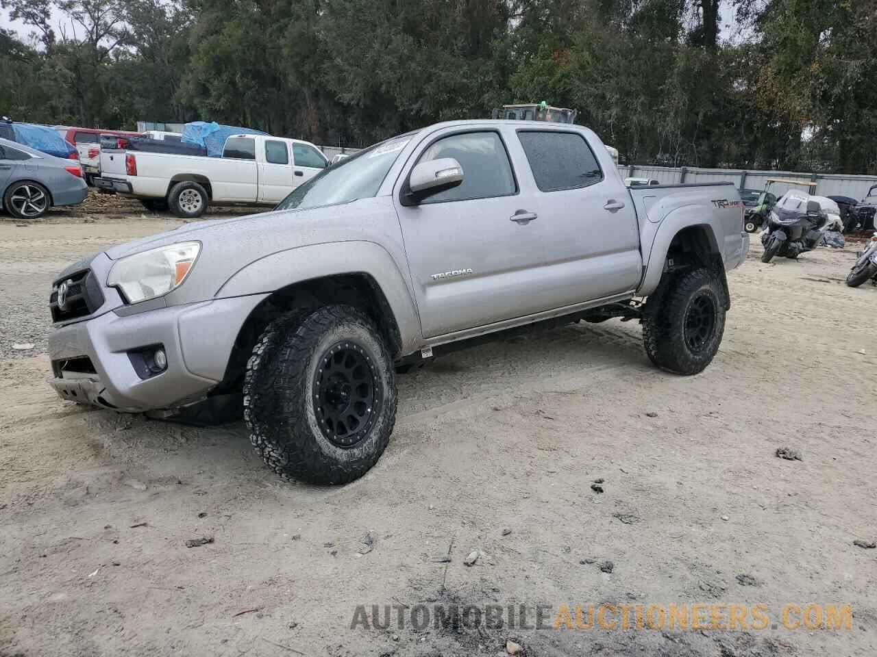 3TMLU4EN9FM169131 TOYOTA TACOMA 2015