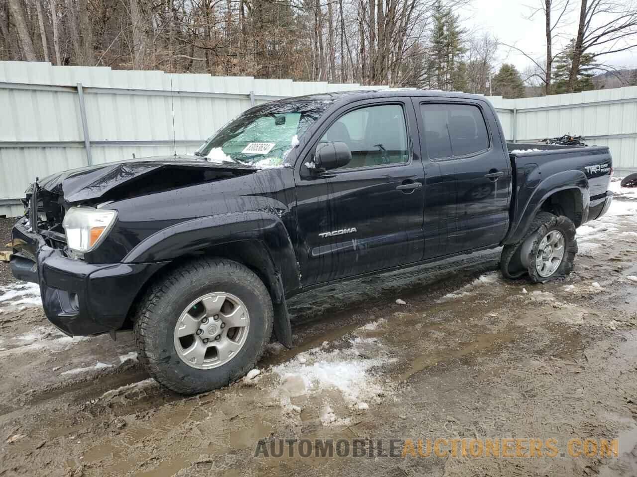 3TMLU4EN9FM207392 TOYOTA TACOMA 2015