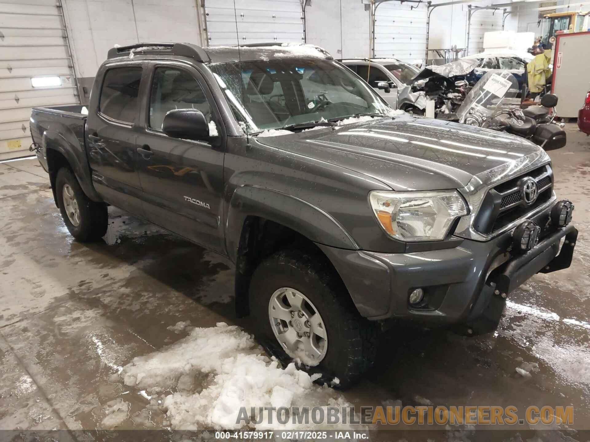 3TMLU4ENXFM171728 TOYOTA TACOMA 2015