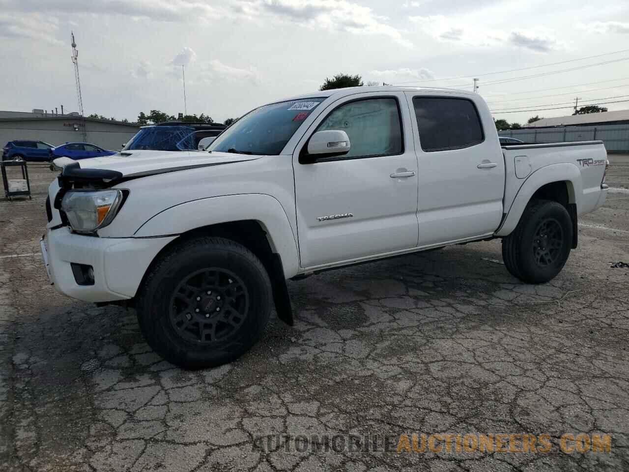 3TMLU4ENXFM181921 TOYOTA TACOMA 2015