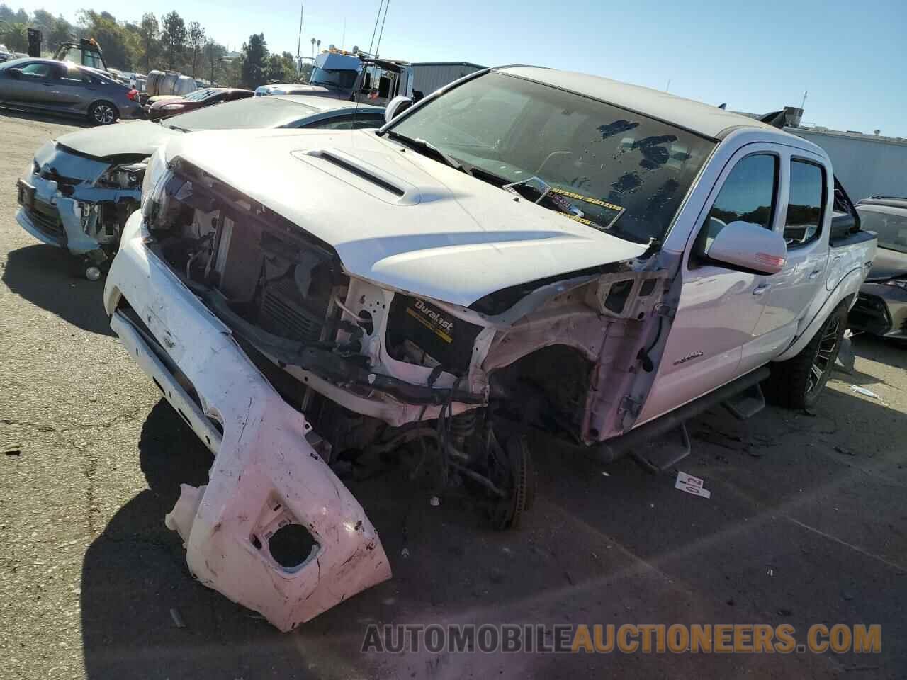 3TMLU4ENXFM194927 TOYOTA TACOMA 2015