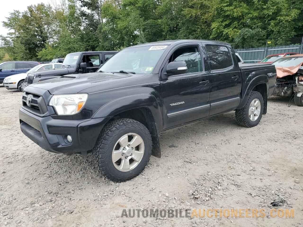 3TMLU4ENXFM205893 TOYOTA TACOMA 2015