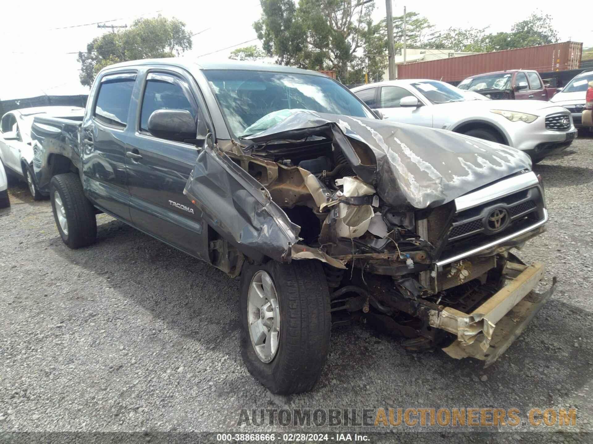 3TMLU4ENXFM206879 TOYOTA TACOMA 2015