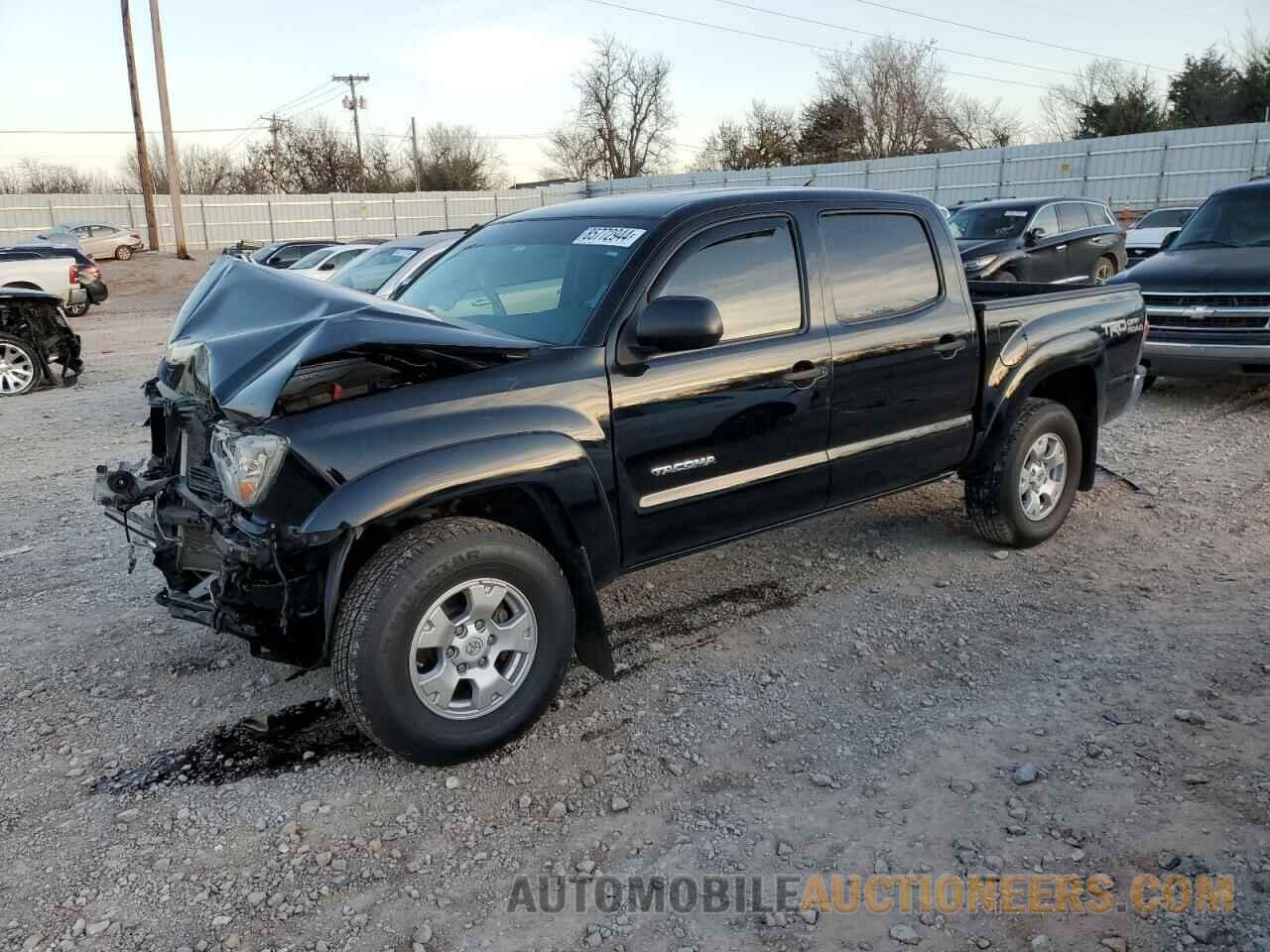 3TMLU4ENXFM207496 TOYOTA TACOMA 2015