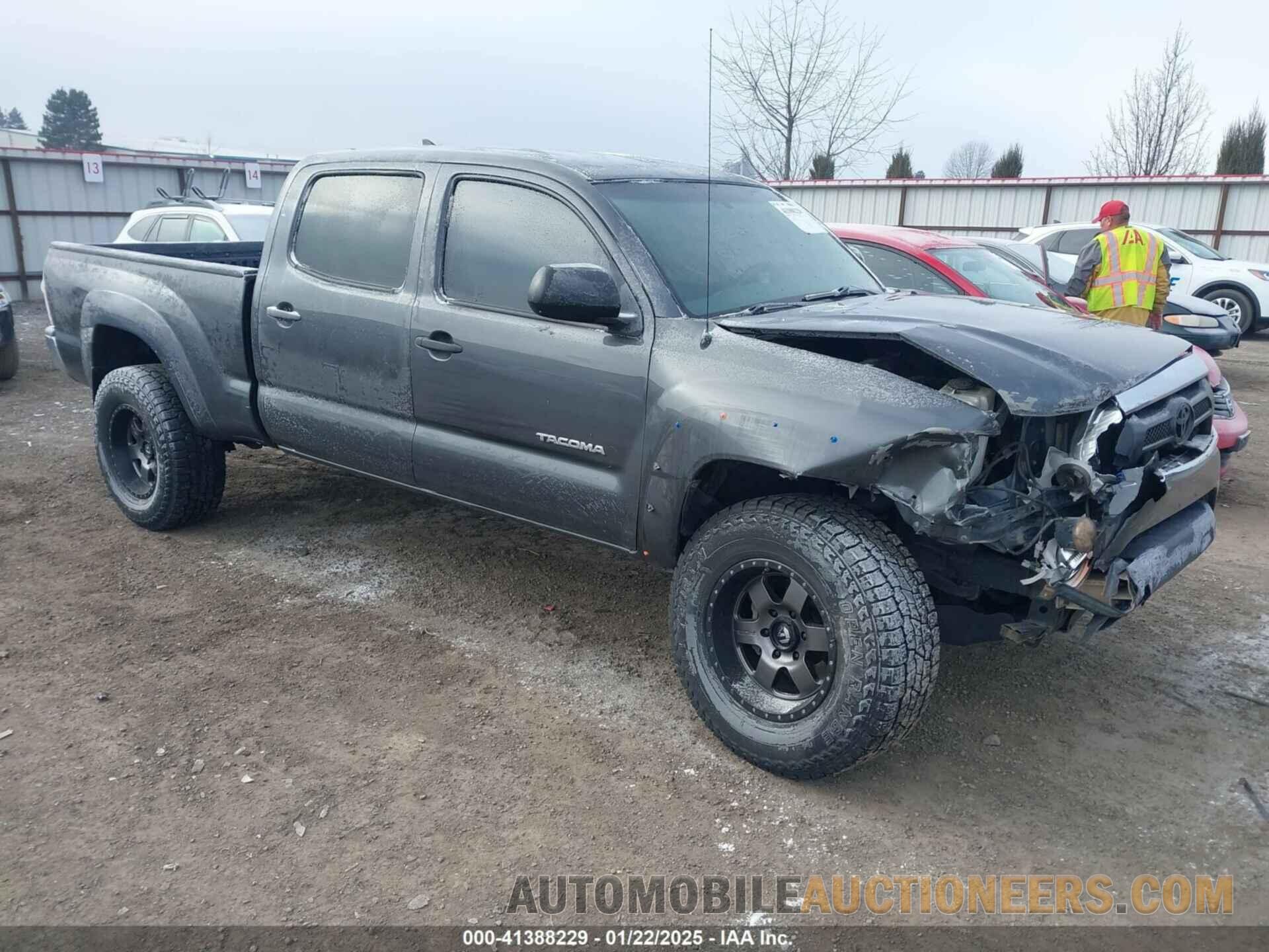 3TMMU4FN0FM085444 TOYOTA TACOMA 2015