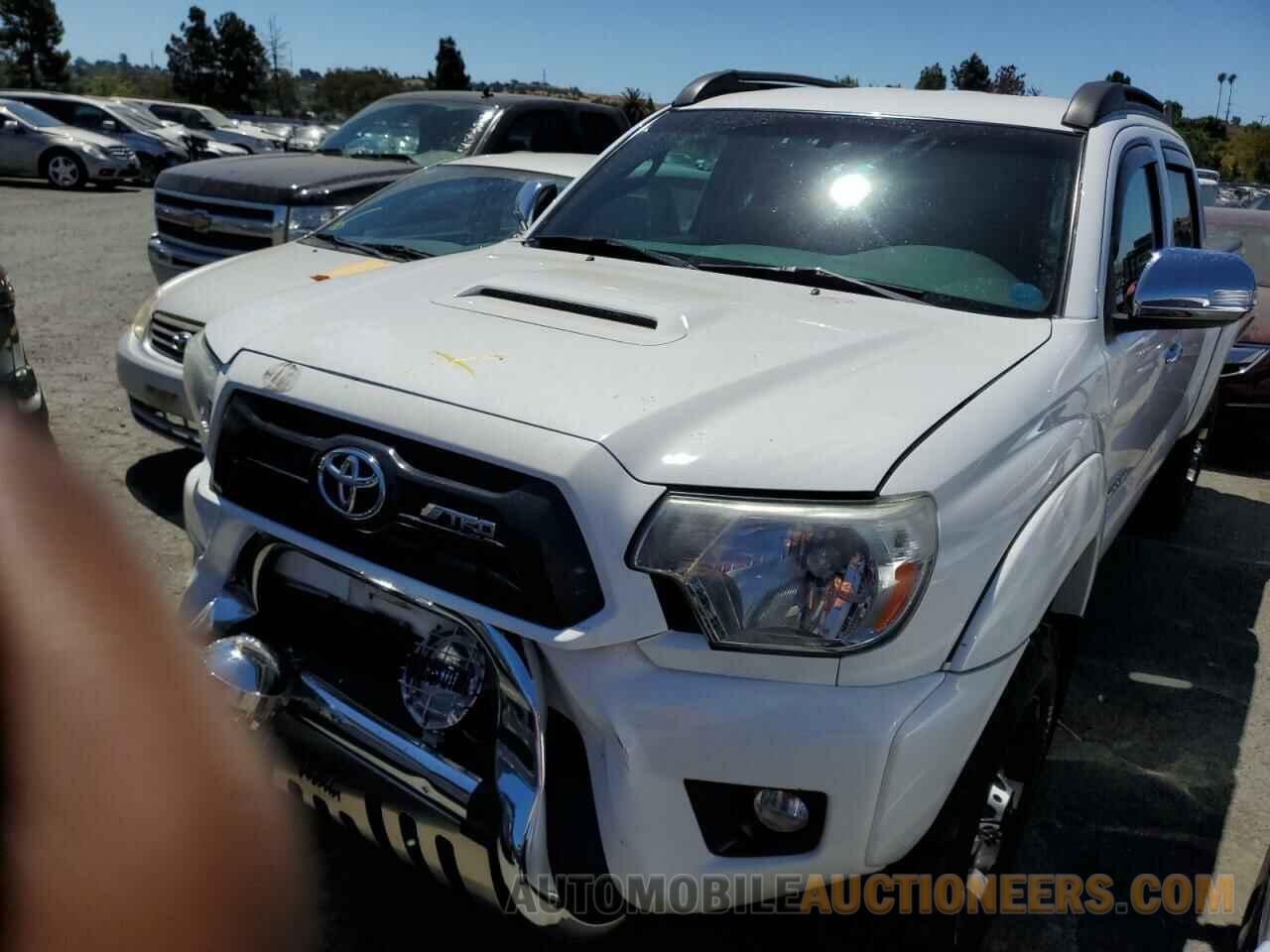 3TMMU4FN7FM074859 TOYOTA TACOMA 2015