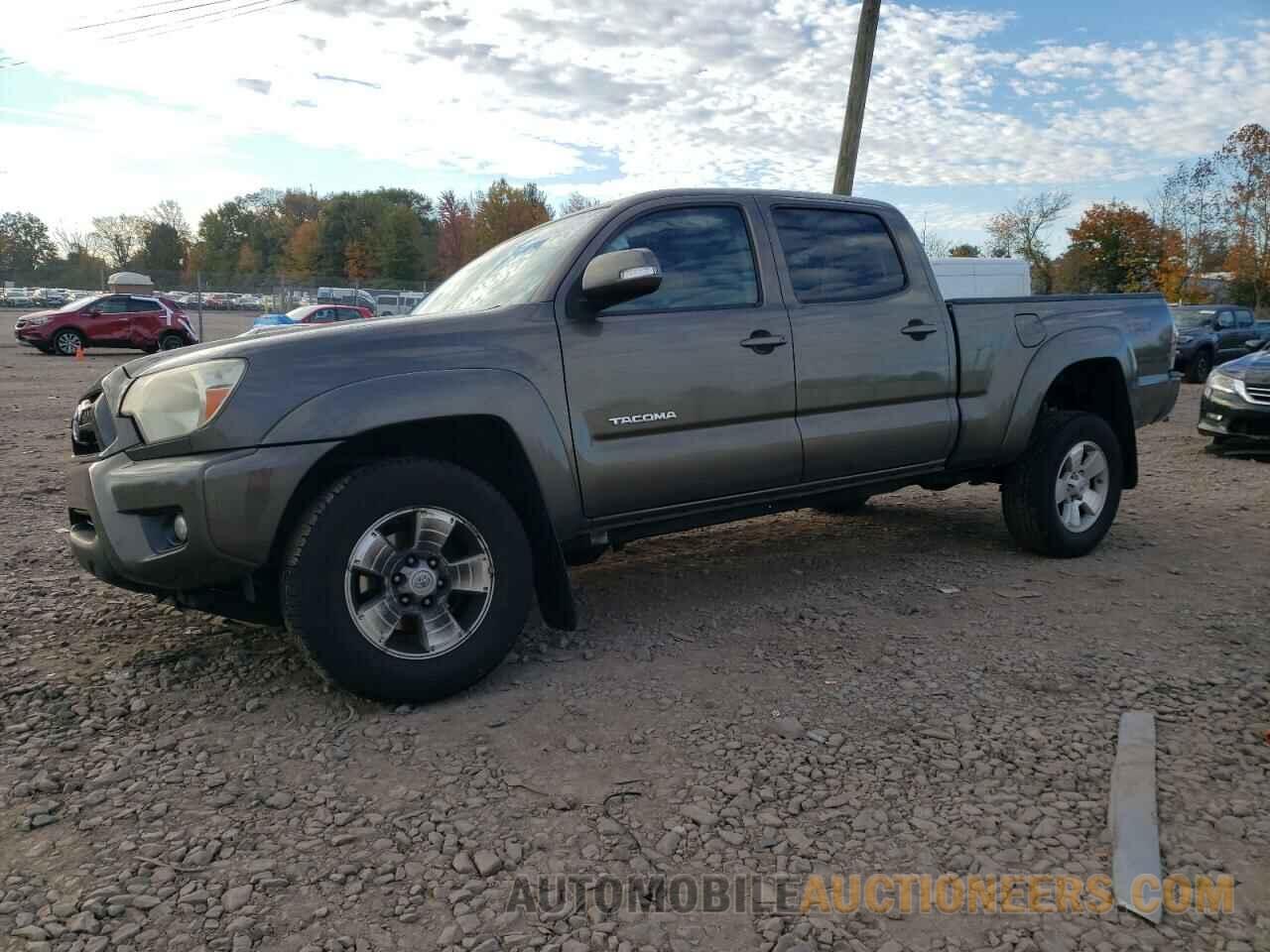 3TMMU4FN9FM085006 TOYOTA TACOMA 2015