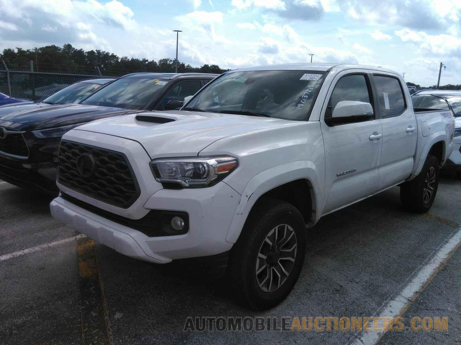 3TYCZ5AN8MT011118 Toyota Tacoma 4WD 2021