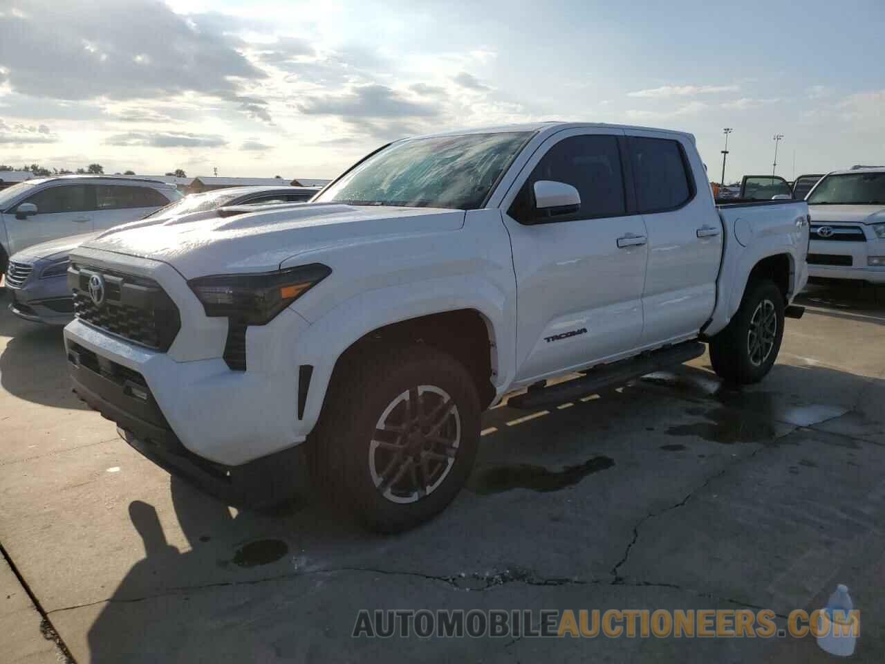 3TYKB5FN8RT005934 TOYOTA TACOMA 2024